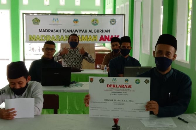 Al Burhan Hidayatullah Semarang Madrasah Ramah Anak